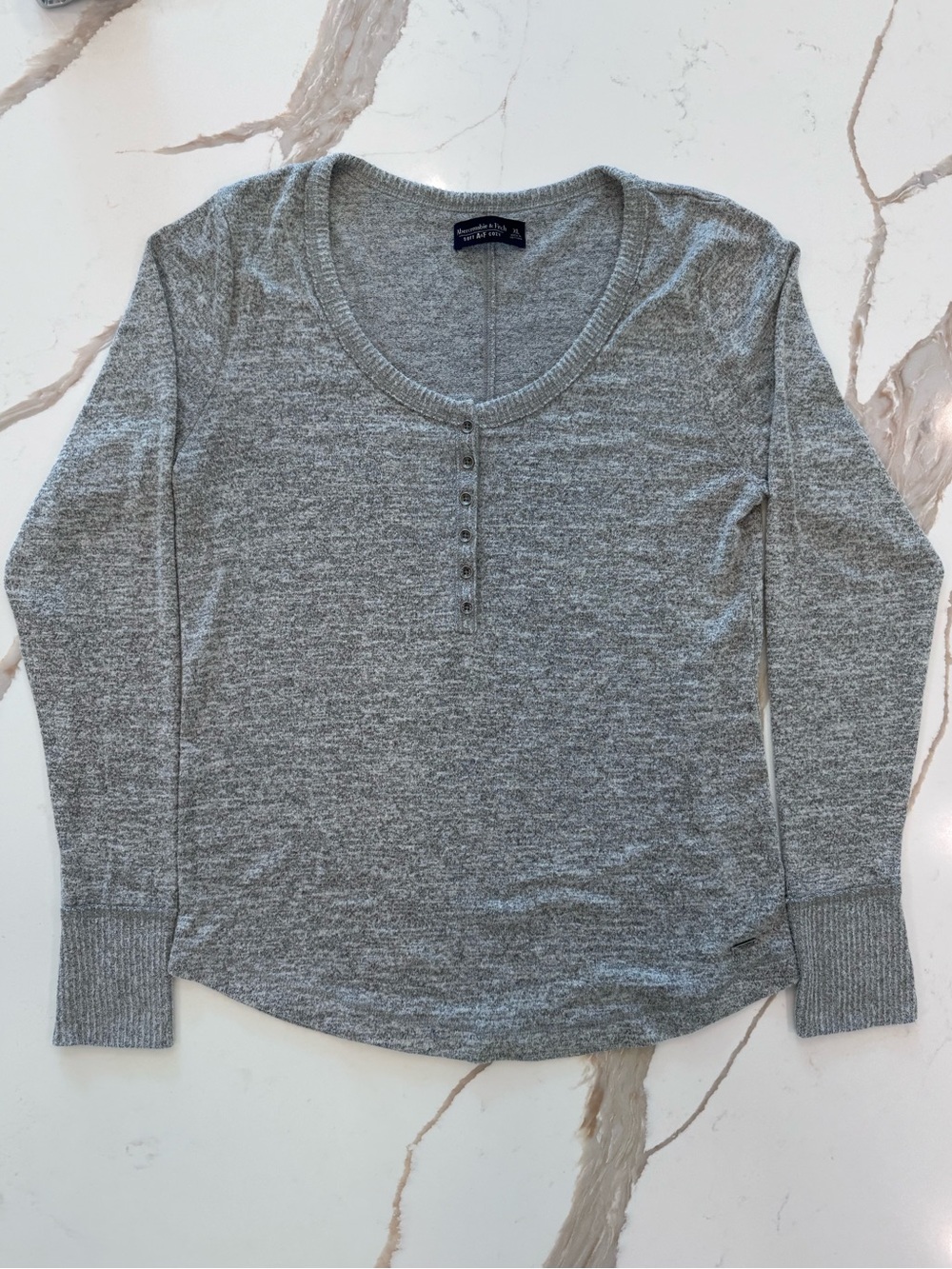 Abercrombie & Fitch Soft A&F Cozy Gray Henley Long Sleeve Top XL